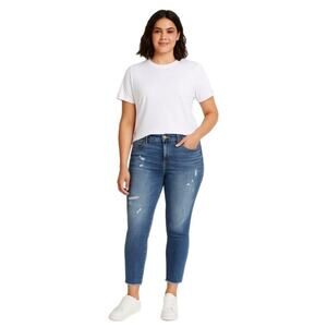 Universal‎ Thread Distressed Straight Leg Jeans